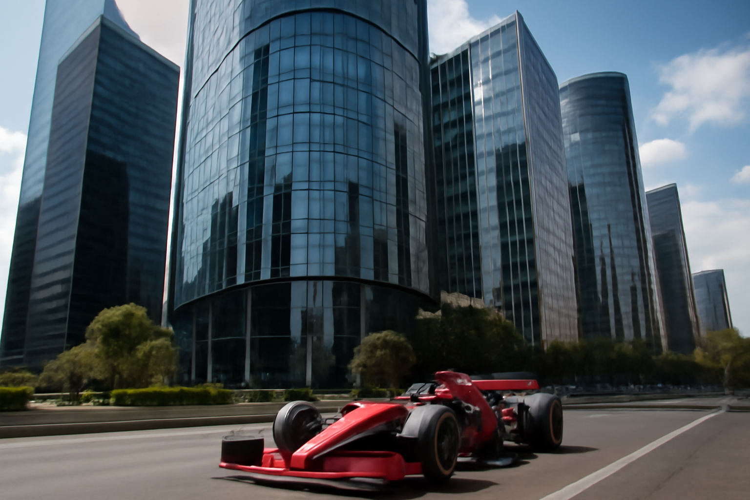 Checo Pérez enfrenta desafíos en la F1 mientras Mercedes domina en China